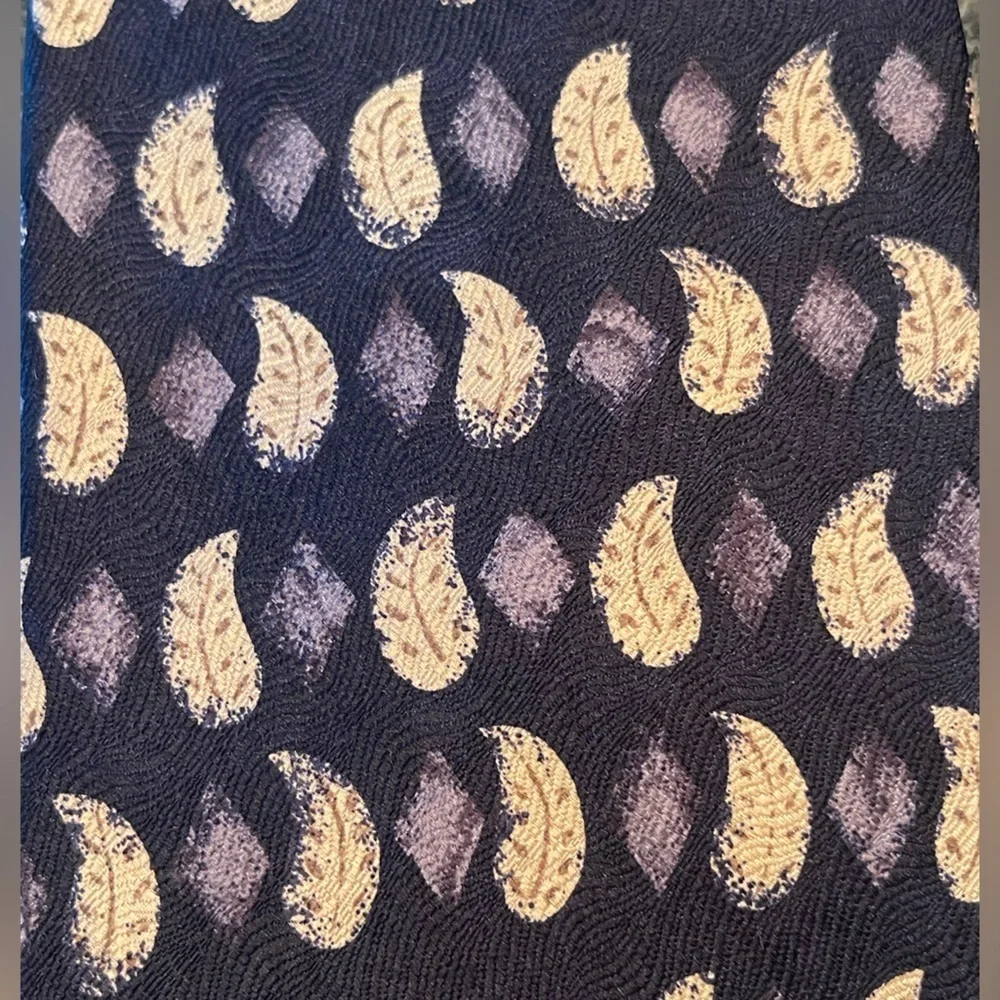 Geoffrey Beene elevate your